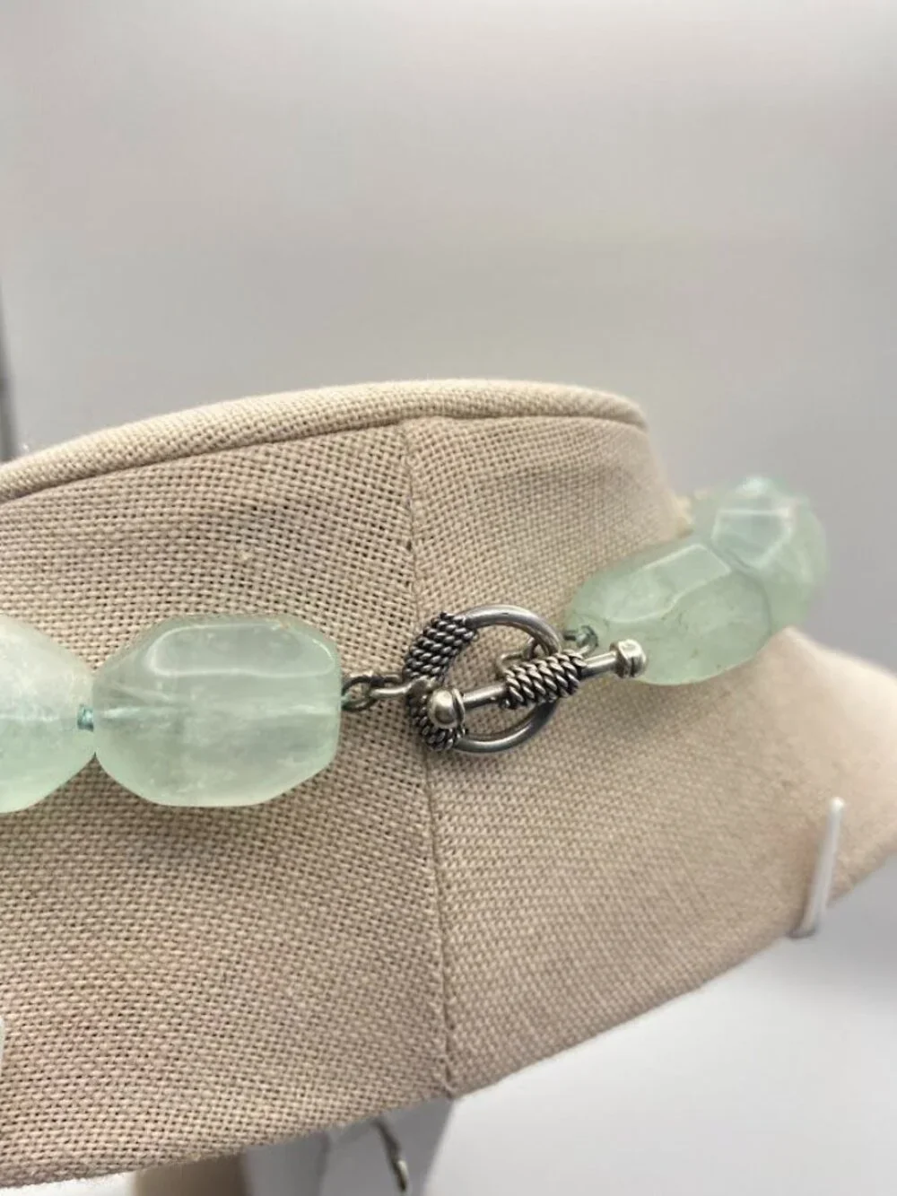 Vintage Green Fluorite Nugget Bead Necklace Bali Silver Tone Toggle Clasp 17”
